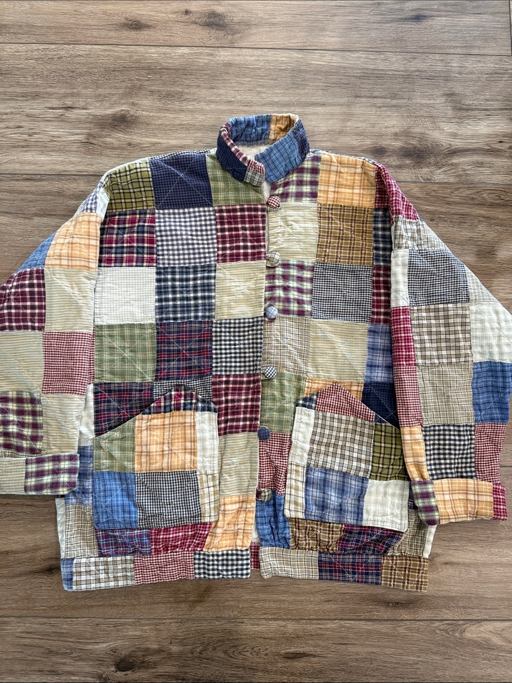 Vintage Patchwork Quilted Homemade Jacket - size L/XL
Granny Cottage Core